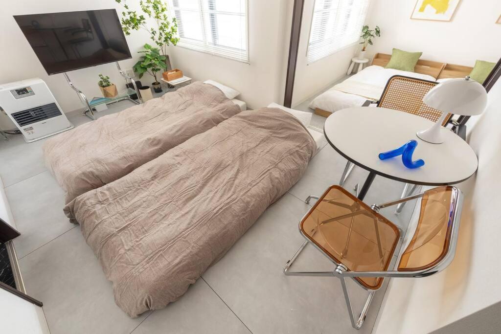 Cozy East Apartment *